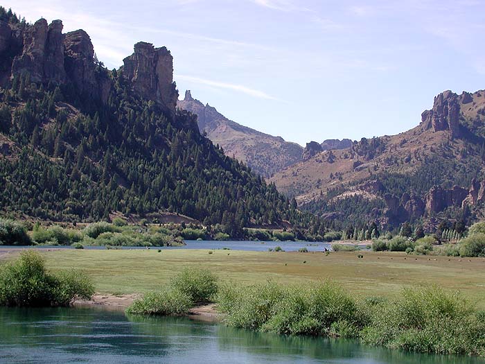 AR0303EP065_limay.jpg [&copy; Last Frontiers Ltd]