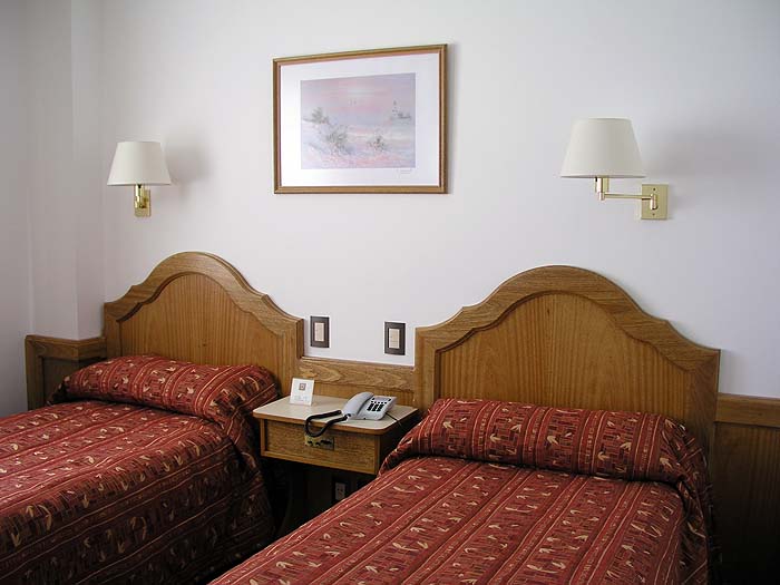 AR0306RB343_tres_reyes.jpg [&copy; Last Frontiers Ltd]