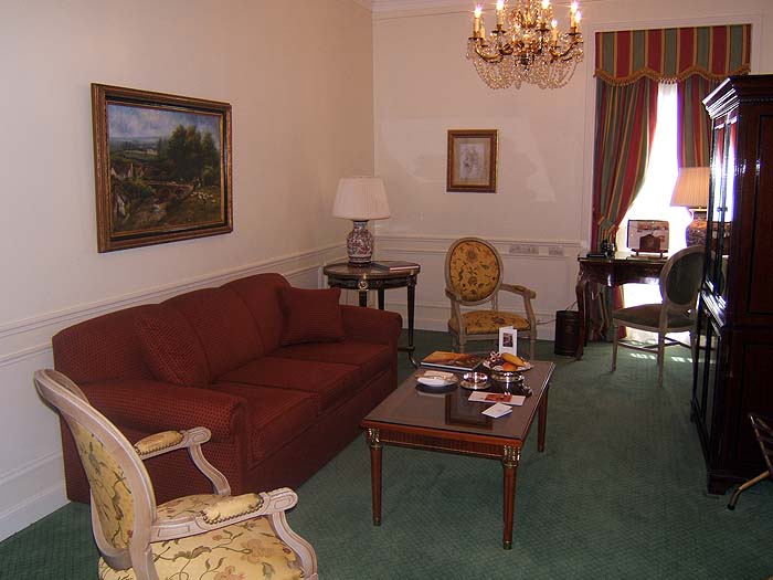 AR1106JF001_alvear_palace.jpg [&copy; Last Frontiers Ltd]