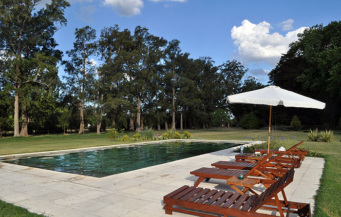 AR12LV_estancia-las-viboras-pool-802.jpg [&copy; Last Frontiers Ltd]