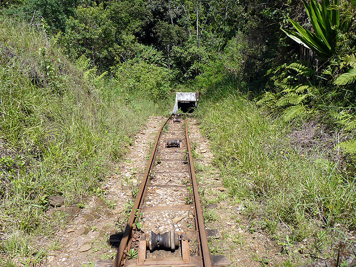 BR1009SM010_minas-da-passagem-mariana.jpg [&copy; Last Frontiers Ltd]