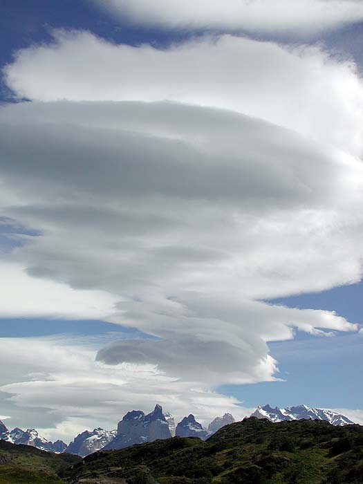 CH1101RH0446_Torres_del_Paine.jpg [&copy; Last Frontiers Ltd]