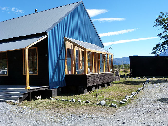 CL0214EP0356_robinson-crusoe-lodge.jpg [&copy; Last Frontiers Ltd]