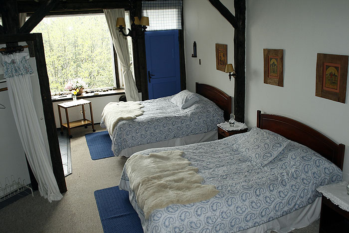 CL0909EM493_mincho-lodge.jpg [&copy; Last Frontiers Ltd]