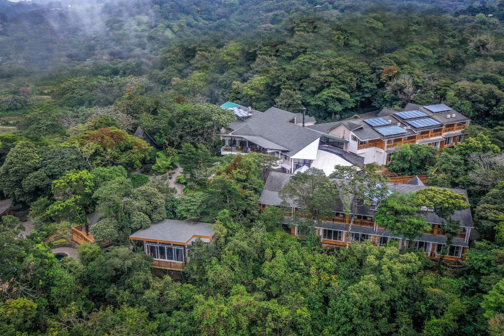 003CR2301ML_monteverde-lodge.jpg [&copy; Last Frontiers Ltd]