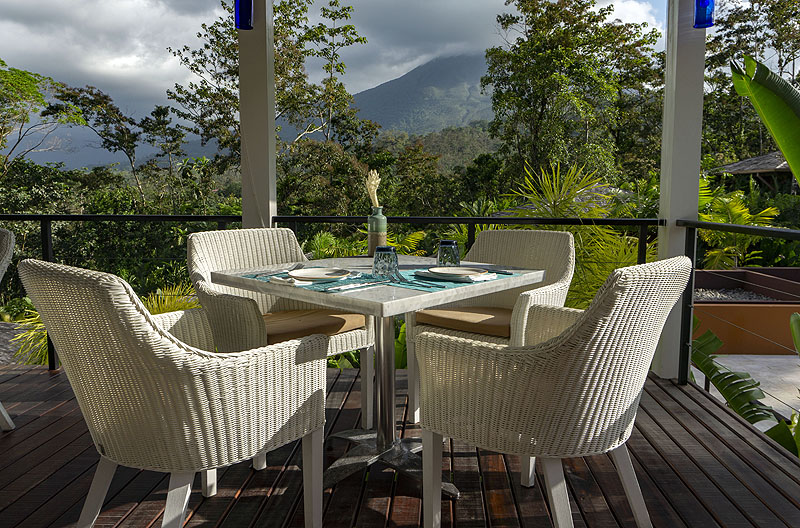 CR0418HG0105_nayara-springs-restaurant-mis-amores.jpg [&copy; Last Frontiers Ltd]
