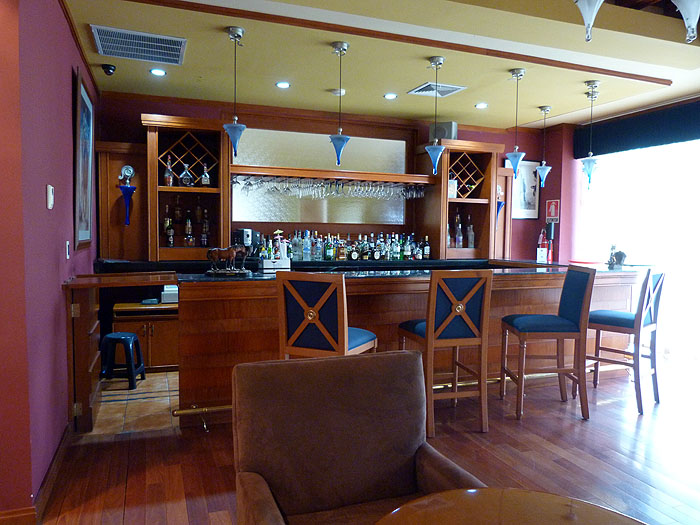 SV0913SM0465_suites-las-palmas.jpg [&copy; Last Frontiers Ltd]