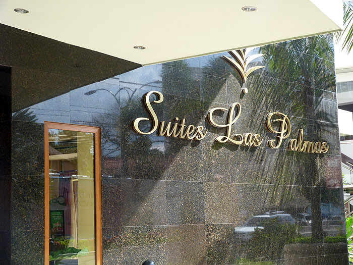 SV0913SM0480_suites-las-palmas.jpg [&copy; Last Frontiers Ltd]