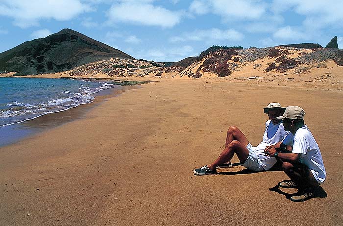 GP1096EPB42_espanola_beach.jpg [&copy; Last Frontiers Ltd]