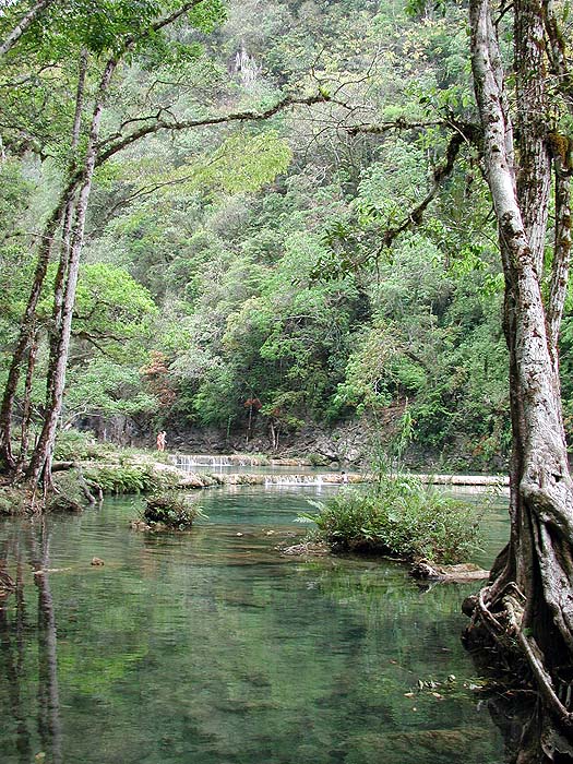 GU0402EP1204_Semuc_Champey.jpg [&copy; Last Frontiers Ltd]