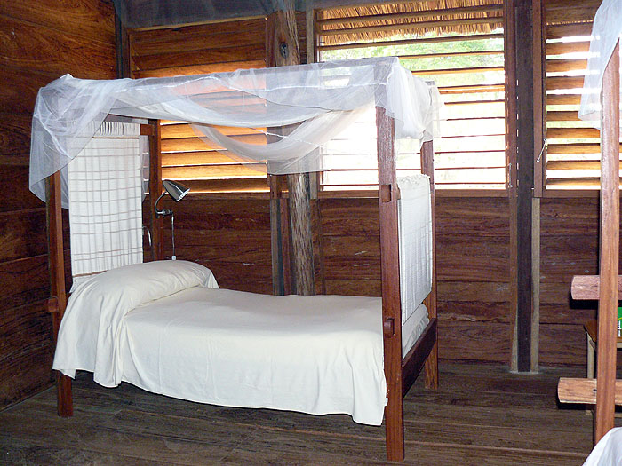 GY0409SM463_caiman-house.jpg [&copy; Last Frontiers Ltd]