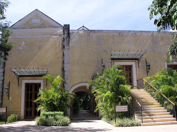 MX0804RB104_hacienda_xcanatun.jpg [&copy; Last Frontiers Ltd]