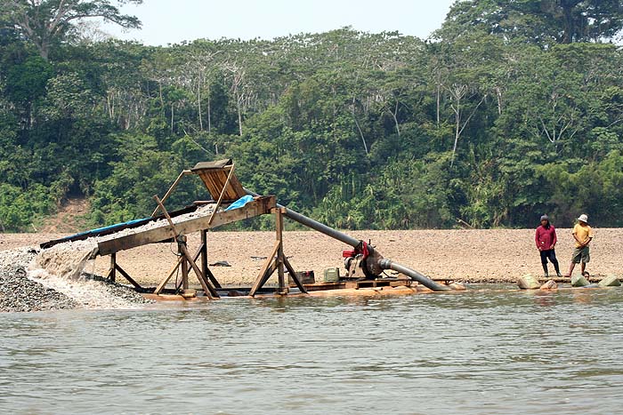 PE0905EP224_tambopata.jpg [&copy; Last Frontiers Ltd]